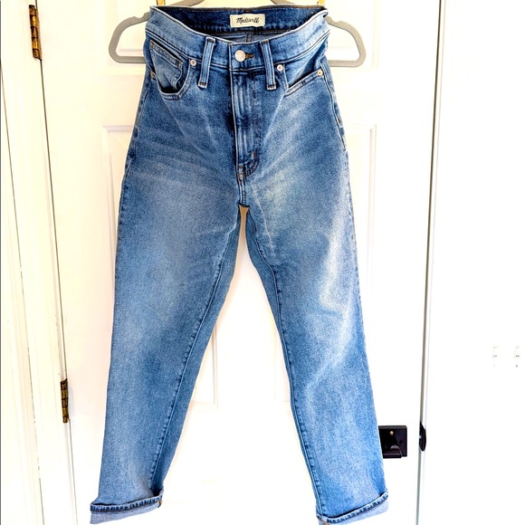 Madewell Roadtripper Slim Boyjeans in Aylesbury Wash - Picture 3 of 6